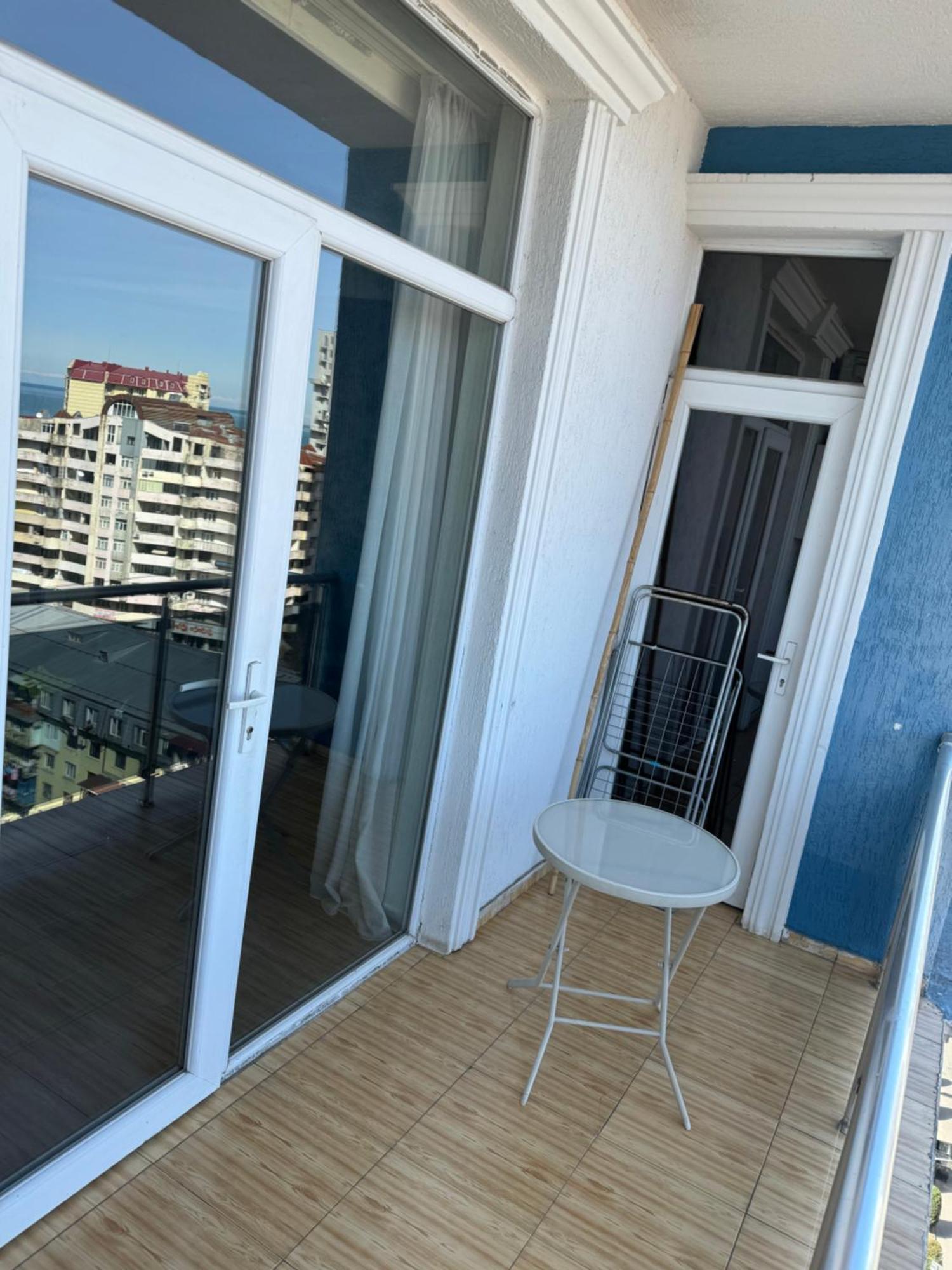 David Apt 1A Batumi Luaran gambar