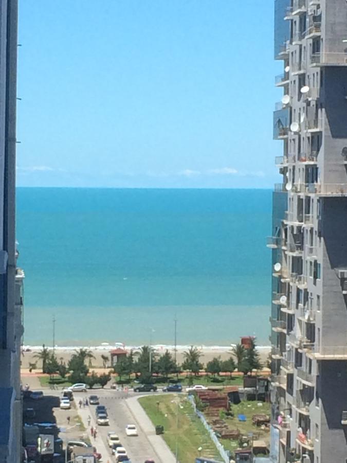 David Apt 1A Batumi Luaran gambar