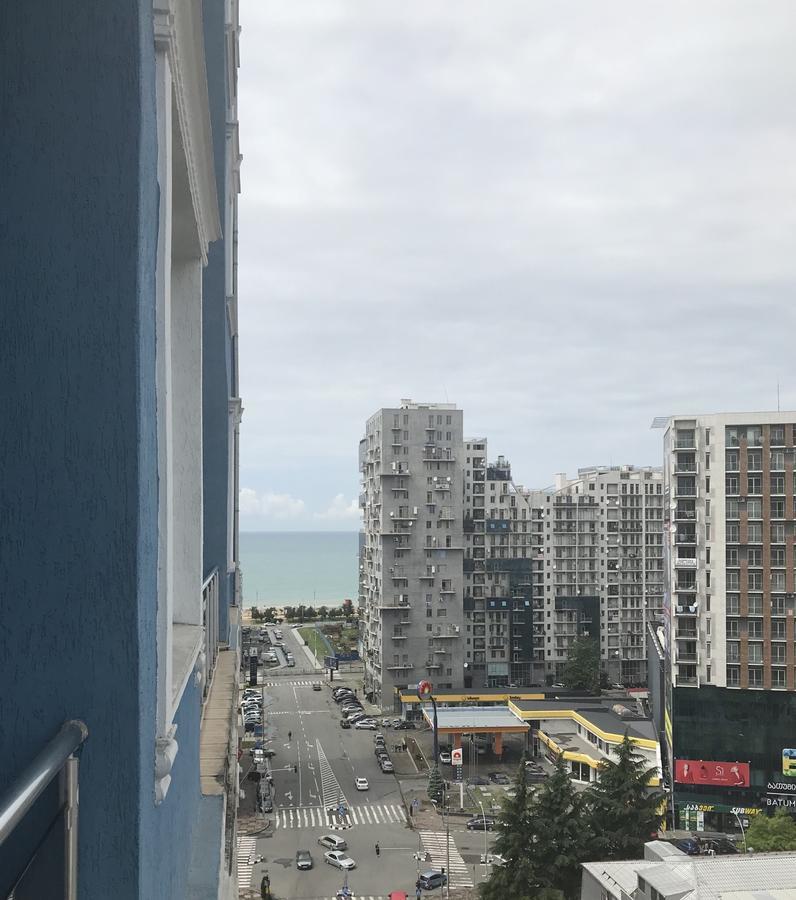 David Apt 1A Batumi Luaran gambar